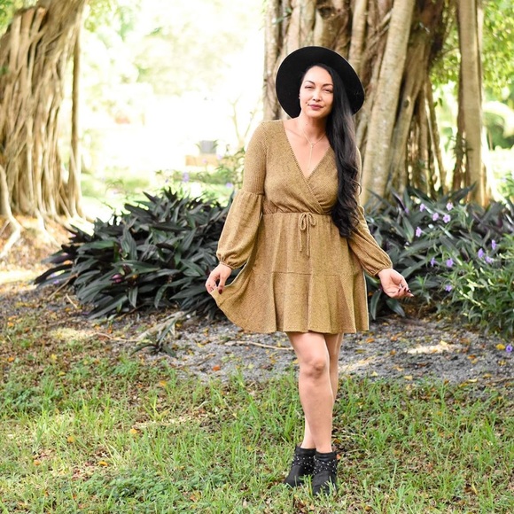 Mustard Dress - Picture 5 of 6